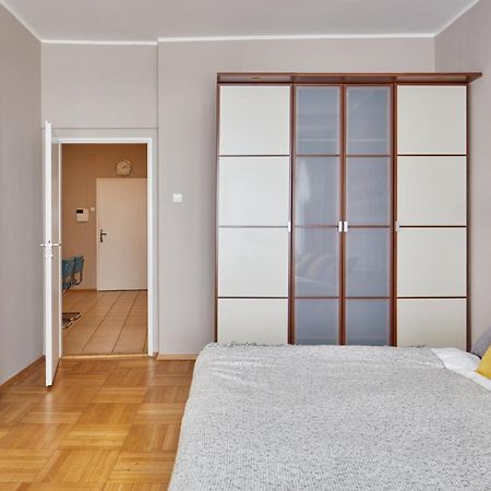 Prague Days - Modern Apt W Retro Elements - New Town Ngoại thất bức ảnh