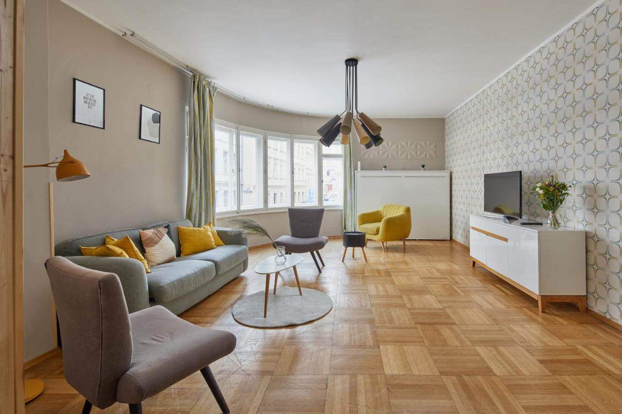 Prague Days - Modern Apt W Retro Elements - New Town Ngoại thất bức ảnh